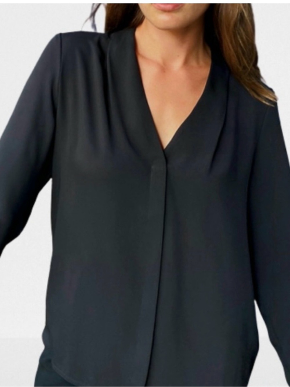 Aritzia Babaton Akira Black V-Neck Long-Sleeve Blouse. Excellent condition